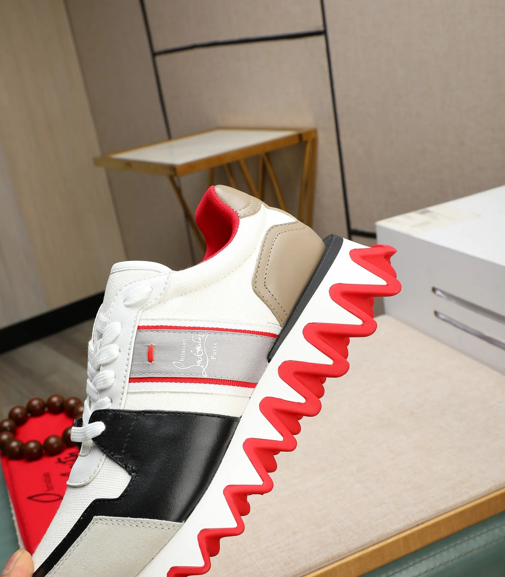 Men's shoes 💰680 (high-end goods) Christian Louboutin (CL red sole shoes) counter series, casual sneakers for couples 📢 📢 📢 Exclusive hot style release 🎈🎈💪 Movable latex feet 👻 Finished outsole line [Proud] 😝Male 38#-46, global supply 😝 [Top version]: Original imported genuine leather upper, top original leather lining, original molded TPU outsole, original 1:1 detail processing, original shoe last,